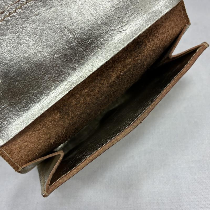 イルビゾンテ IL BISONTE 財布 コンパクト財布 レザー メタリック カードケース 名刺入れ 小銭入れ 財布 ミニウォレット - ワンポイント X ロゴ、文字 レディース USED 古着 中古 50143601