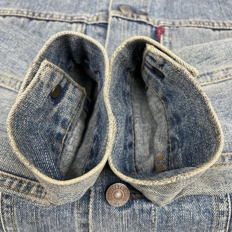 リーバイスレッドループ LEVI SREDLOOP ジャケット、上着 ジャンパー、ブルゾン デニム トラッカー ジャケット ジージャン ブルゾン フェード加工 USED加工 70598-03 M 無地 インディゴ / インディゴ / Indigo メンズ USED 古着 中古 50143924