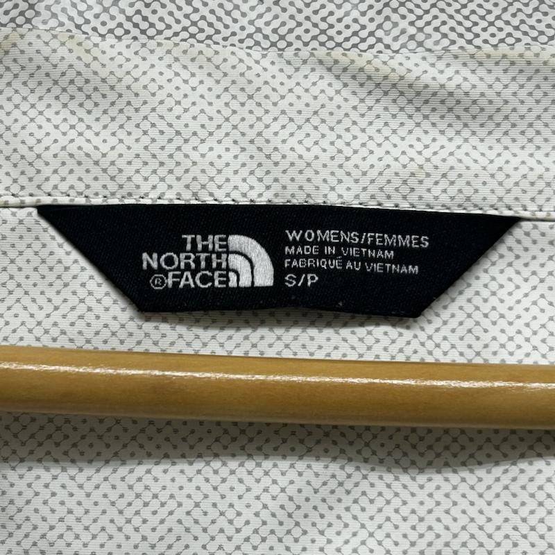 ザノースフェイス THE NORTH FACE ジャケット、上着 ジャンパー、ブルゾン 長袖ブルゾン ワンポイントロゴ テック系 ゴープコア S ワンポイント 灰 / グレー / gray メンズ USED 古着 中古 50144153