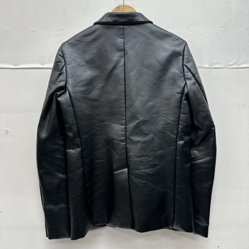 ブラックコムデギャルソン BLACK COMME des GARCONS ジャケット、上着 ジャケット、ブレザー 18SS 前身くり抜き デザイン フェイク レザー テーラード ジャケット 1A-J011 M 黒 / ブラック / black メンズ USED 古着 中古 50144311