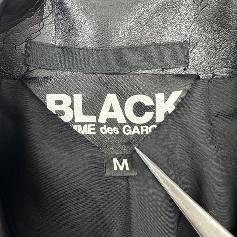 ブラックコムデギャルソン BLACK COMME des GARCONS ジャケット、上着 ジャケット、ブレザー 18SS 前身くり抜き デザイン フェイク レザー テーラード ジャケット 1A-J011 M 黒 / ブラック / black メンズ USED 古着 中古 50144311