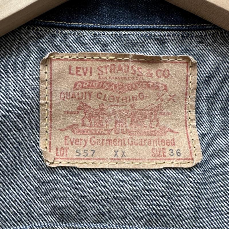 リーバイス Levi s ジャケット、上着 ジャンパー、ブルゾン LVC 日本製 01年 復刻 3rd デニム ジャケット 70557-XX J22 36 インディゴ / インディゴ / Indigo メンズ USED 古着 中古 50144416