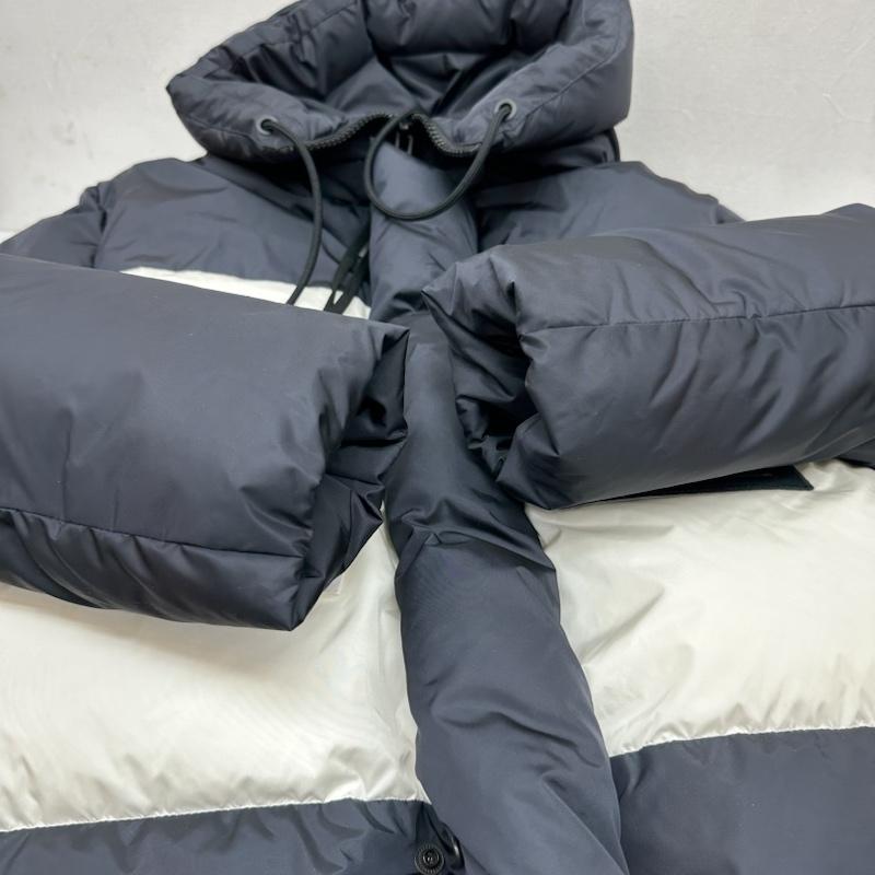 モンクレール MONCLER コート ダウンコート Craig Green PORPOISE フード ダウンコート D209H4232500 クレイググリーン 0 ロゴ、文字 紺 / ネイビー / navy X 白 / ホワイト / white X 赤 / レッド / red メンズ USED 古着 中古 50144530