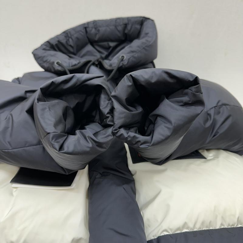 モンクレール MONCLER コート ダウンコート Craig Green PORPOISE フード ダウンコート D209H4232500 クレイググリーン 0 ロゴ、文字 紺 / ネイビー / navy X 白 / ホワイト / white X 赤 / レッド / red メンズ USED 古着 中古 50144530