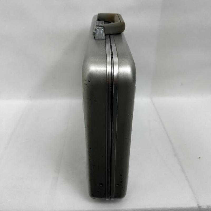 ゼロハリバートン ZERO HALLIBURTON バッグ アタッシュケース アタッシュケース シルバー - 無地 銀 / シルバー / silver color メンズ USED 古着 中古 50144589