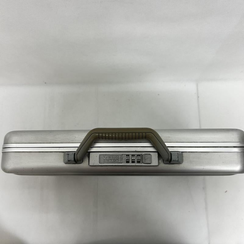 ゼロハリバートン ZERO HALLIBURTON バッグ アタッシュケース アタッシュケース シルバー - 無地 銀 / シルバー / silver color メンズ USED 古着 中古 50144589