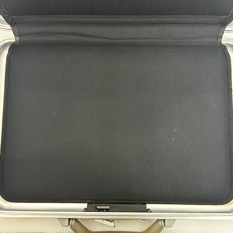 ゼロハリバートン ZERO HALLIBURTON バッグ アタッシュケース アタッシュケース シルバー - 無地 銀 / シルバー / silver color メンズ USED 古着 中古 50144589
