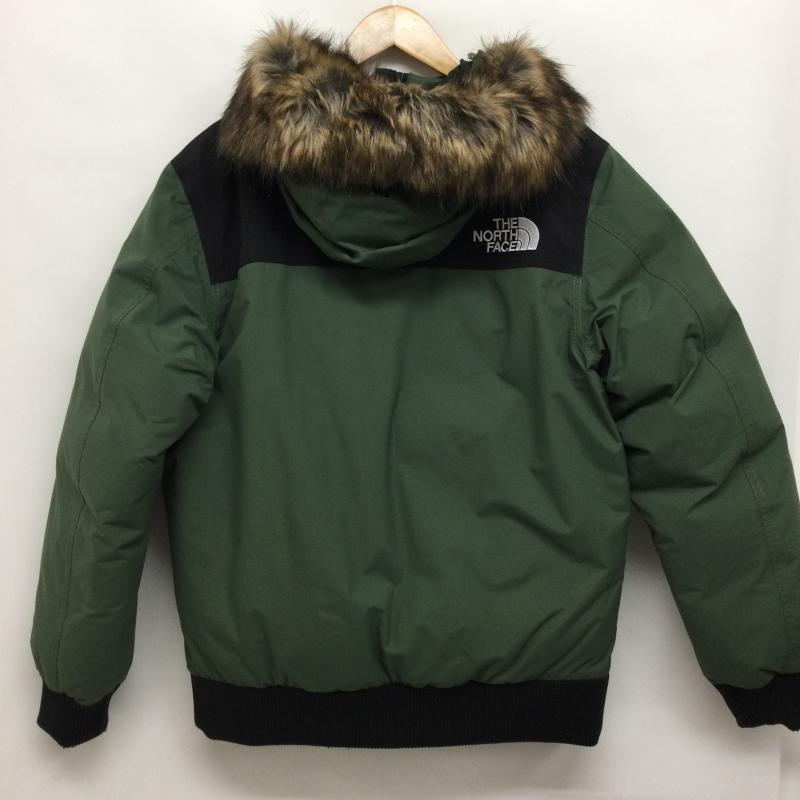 ザノースフェイス THE NORTH FACE ジャケット、上着 ダウンジャケット ノースフェイス マクマード ボンバー THE NORTH FACE MEN S MCMURDO BOMBER　NF0A5GD9 S 無地 緑 / グリーン / green X 黒 / ブラック / black メンズ USED 古着 中古 50145099
