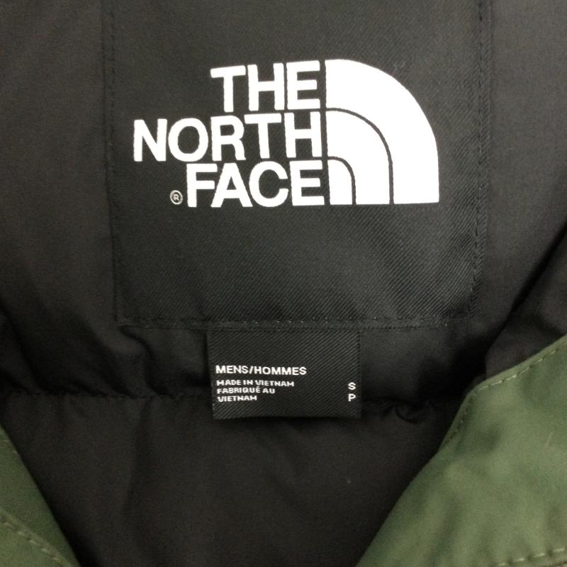 ザノースフェイス THE NORTH FACE ジャケット、上着 ダウンジャケット ノースフェイス マクマード ボンバー THE NORTH FACE MEN S MCMURDO BOMBER　NF0A5GD9 S 無地 緑 / グリーン / green X 黒 / ブラック / black メンズ USED 古着 中古 50145099