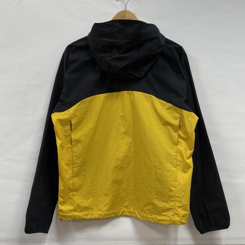 ザノースフェイス THE NORTH FACE ジャケット、上着 ジャンパー、ブルゾン マウンテンパーカー ナイロンジャケット ウィンドブレーカーNP71801Z M ワンポイント X ロゴ、文字 X 刺繍 黒 / ブラック / black X 黄 / イエロー / yellow メンズ USED 古着 中古 50145301