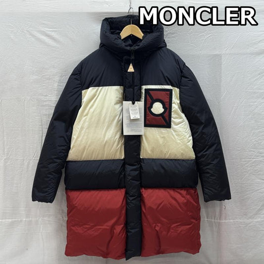 モンクレール MONCLER ジャケット、上着 ダウンジャケット CRAIG GREEN PORPOISE クレイググリーン ナイロン フード ダウン コート D209H4232500 2 紺 / ネイビー / navy X 白 / ホワイト / white X 赤 / レッド / red メンズ USED 古着 中古 50145330