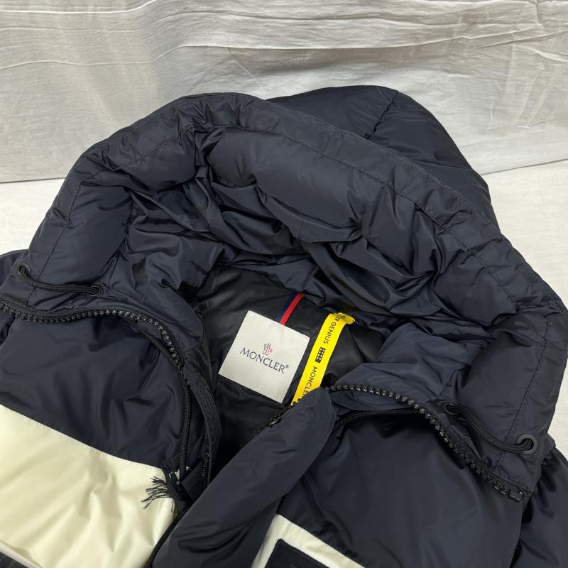 モンクレール MONCLER ジャケット、上着 ダウンジャケット CRAIG GREEN PORPOISE クレイググリーン ナイロン フード ダウン コート D209H4232500 2 紺 / ネイビー / navy X 白 / ホワイト / white X 赤 / レッド / red メンズ USED 古着 中古 50145330
