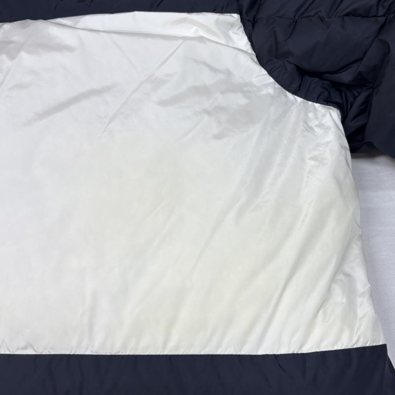モンクレール MONCLER ジャケット、上着 ダウンジャケット CRAIG GREEN PORPOISE クレイググリーン ナイロン フード ダウン コート D209H4232500 2 紺 / ネイビー / navy X 白 / ホワイト / white X 赤 / レッド / red メンズ USED 古着 中古 50145330