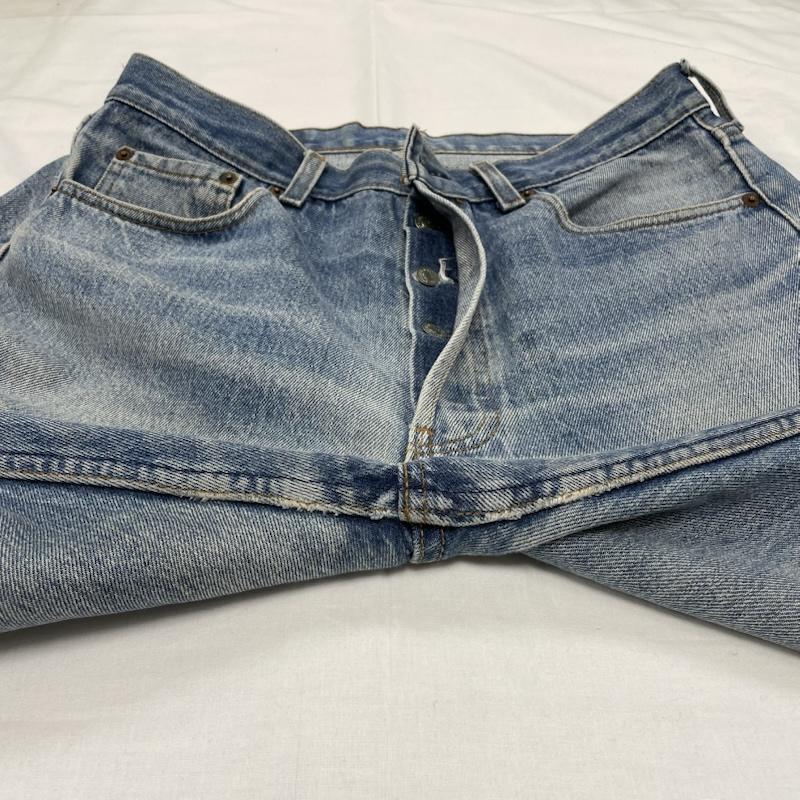リーバイス Levi s パンツ デニム、ジーンズ 501 USA製 80 s ヴィンテージ ボタン裏 501 シングルステッチ 35インチ 無地 水色 / ライトブルー / メンズ USED 古着 中古 50145457