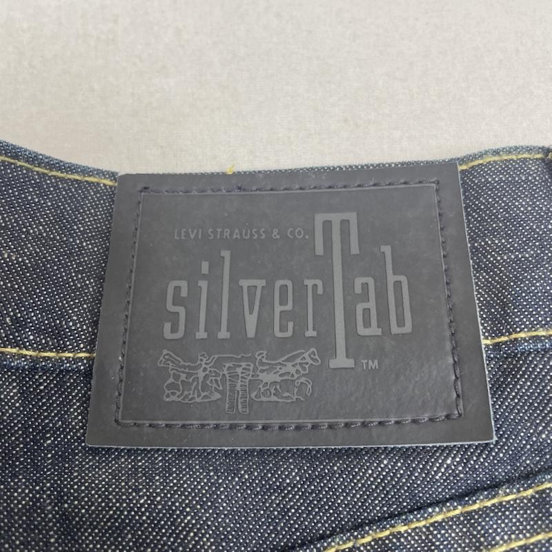 リーバイス Levi s パンツ デニム、ジーンズ SILVER TAB STOVE PIPE ストレート デニム パンツ ジップフライ 45554-1901 26インチ ロゴ、文字 インディゴ / インディゴ / Indigo レディース USED 古着 中古 50145656