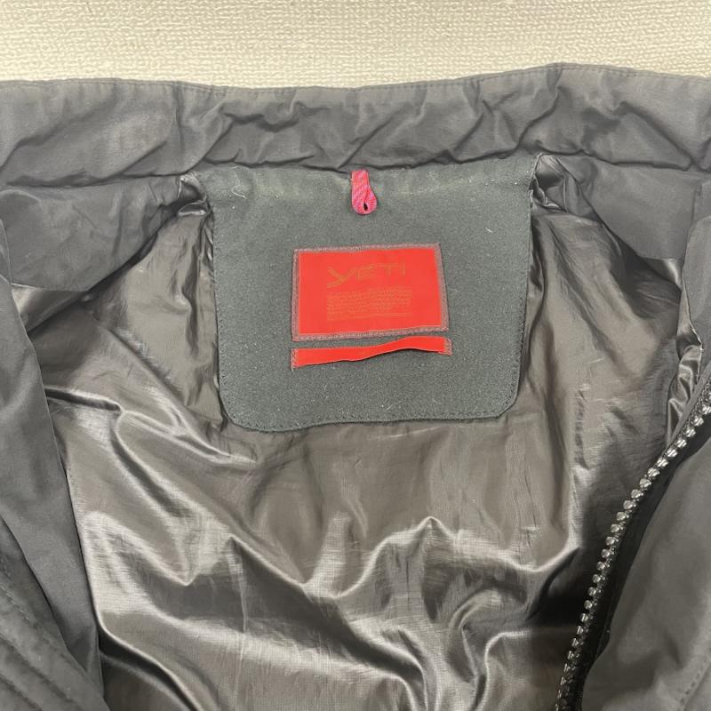 古着 USED ジャケット、上着 ダウンベスト Yeti ダウン ベスト ジップアップ スナップボタン スタンドカラー ラバーロゴ YM35001 M ロゴ、文字 黒 / ブラック / black メンズ USED 古着 中古 50145661