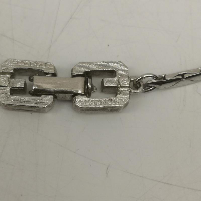 ジバンシィ GIVENCHY アクセサリー ネックレス、ペンダント ヴィンテージ デザイン ロング ネックレス - 銀 / シルバー / silver color レディース USED 古着 中古 50145737