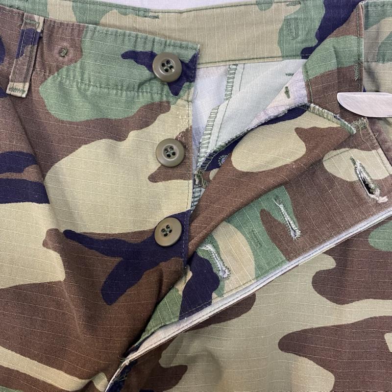 ミリタリー ミリタリー ボトムス ボトムス BDUパンツ ウッドランドカモ small-short S カモフラージュ柄・迷彩 緑 / グリーン / green メンズ USED 古着 中古 50146107