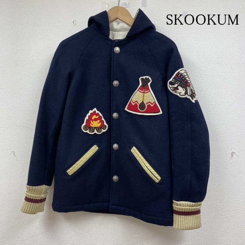 スクーカム SKOOKUM ジャケット、上着 ジャンパー、ブルゾン BEAVER HOODED SUR COAT フーディ― スタジアム ジャケット 39257 サイズ32 - ロゴ、文字 X 刺繍 紺 / ネイビー / navy メンズ USED 古着 中古 50146506