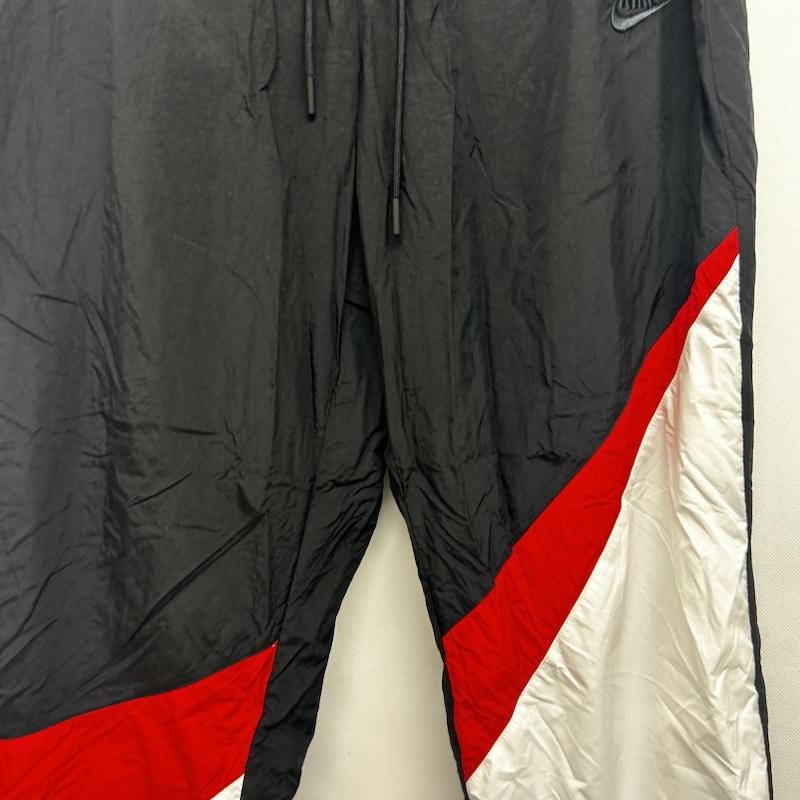 ナイキ NIKE パンツ チノパン ナイロンパンツ ワンポイントロゴ L ワンポイント 黒 / ブラック / black メンズ USED 古着 中古 50146516