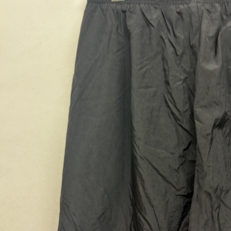 ナイキ NIKE パンツ チノパン ナイロンパンツ ワンポイントロゴ L ワンポイント 黒 / ブラック / black メンズ USED 古着 中古 50146516