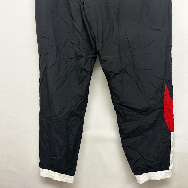 ナイキ NIKE パンツ チノパン ナイロンパンツ ワンポイントロゴ L ワンポイント 黒 / ブラック / black メンズ USED 古着 中古 50146516