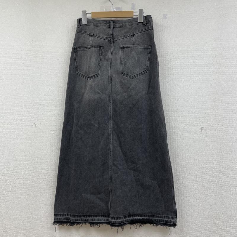 スタイリング styling/ スカート ロングスカート デニム ロング スカート Aライン ジップフライ 無地 スリット入り カットオフ加工 切りっぱなし 0 無地 黒 / ブラック / black レディース USED 古着 中古 50146925