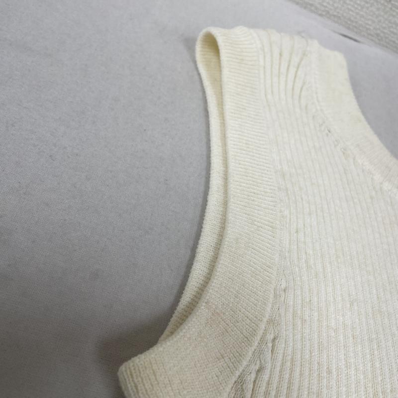 クラネ CLANE タンクトップ タンクトップ 25SS W FACE HOLE KNIT TOPS ダブルフェイス ホール ニット トップス 18106-2182 1 無地 オフホワイト / オフホワイト / レディース USED 古着 中古 50146987