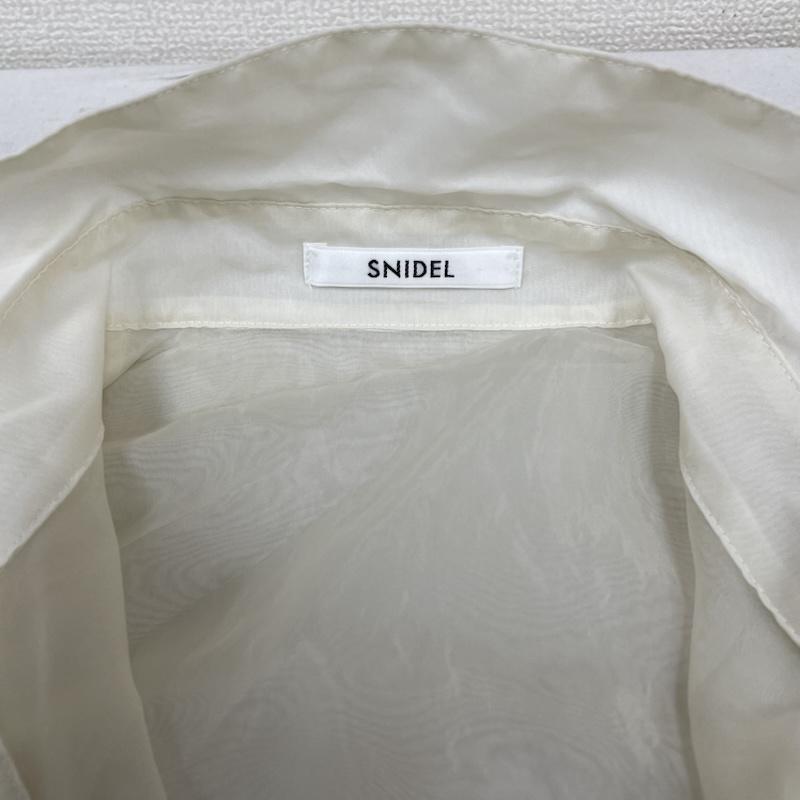 スナイデル SNIDEL シャツ、ブラウス 長袖 SWFB234277 シアー オーバーシャツ 長袖 ブラウス Shirt ロングスリーブ ボタン FREE 無地 オフホワイト / オフホワイト / レディース USED 古着 中古 50147007
