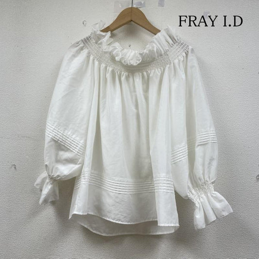 フレイ アイディー FRAY I.D シャツ、ブラウス 長袖 FWFB242212 スモッキング オフショルダー ブラウス 長袖 シャツ 無地 FREE 無地 白 / ホワイト / white レディース USED 古着 中古 50147189