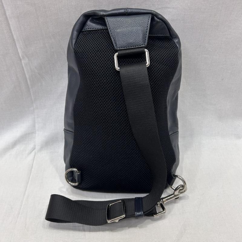 コーチ COACH ボディバッグ ボディバッグ シグネチャー ヴァーシティストライプ レザーバッグ ワンショルダー ボディバッグ ネイビー - 総柄 紺 / ネイビー / navy X 白 / ホワイト / white メンズ USED 古着 中古 50147393