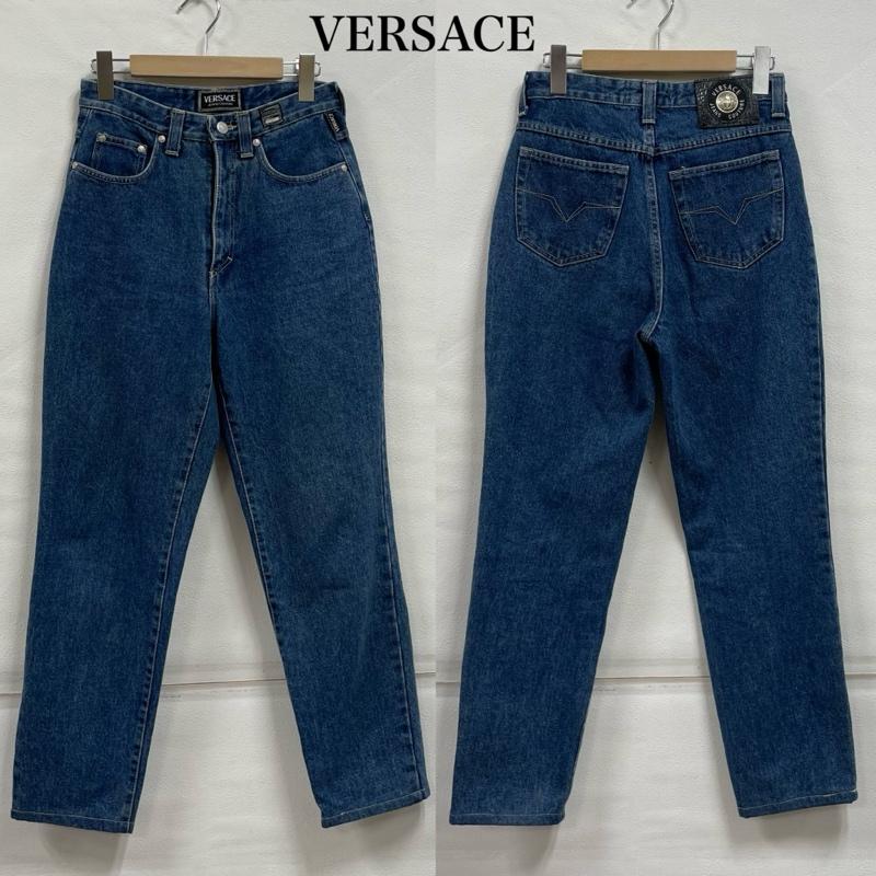 ヴェルサーチ VERSACE パンツ デニム、ジーンズ ジーンズ クチュール テーパード レザー パッチ イタリア製 28インチ レディース USED 古着 中古 50148293