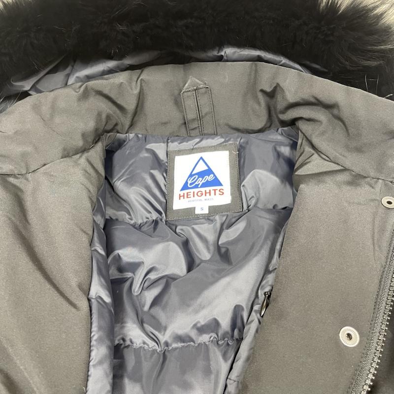 ケープハイツ Cape HEIGHTS コート ダウンコート ELLNORA ダウン コート ジャケット フード付き ジップアップ ファー 防寒撥水 80/20クロス S ロゴ、文字 X 刺繍 黒 / ブラック / black レディース USED 古着 中古 50148696