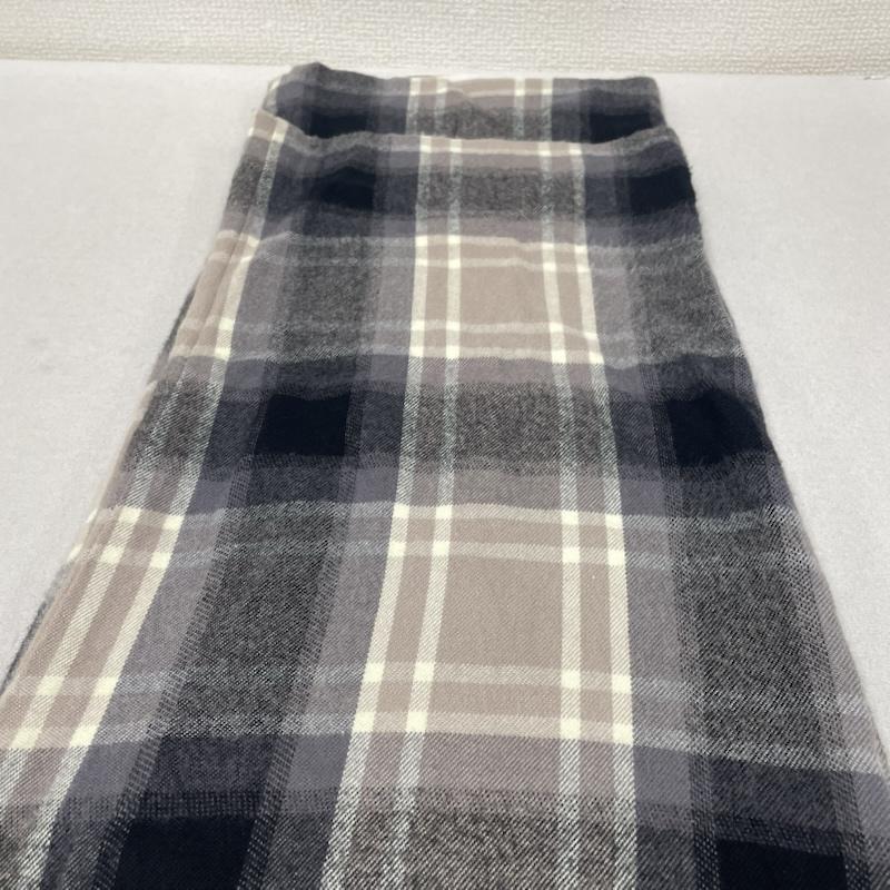 アンユーズド UNUSED パンツ ワークパンツ、ペインターパンツ 23AW Rayon check pants イージー カジュアルパンツ チェック柄 レーヨン100% ボタンフライ 3 チェック マルチカラー / マルチカラー / multicolor メンズ USED 古着 中古 50148754