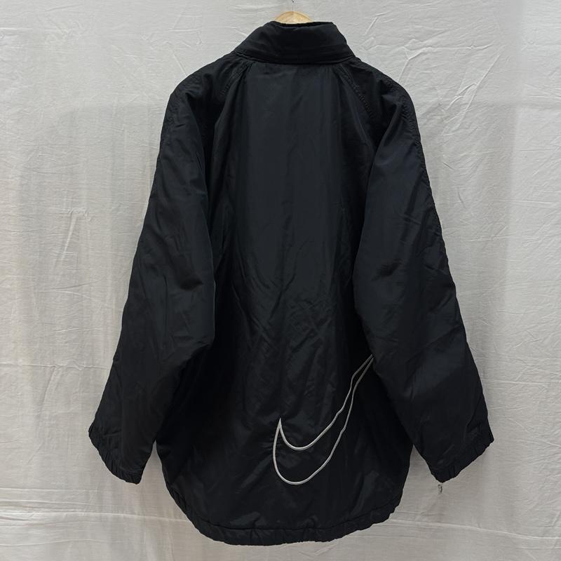 ナイキ NIKE ジャケット、上着 ジャンパー、ブルゾン タイ製 スタンドカラー フード収納 ジップアップ 中綿 ナイロン ジャケット L 黒 / ブラック / black メンズ USED 古着 中古 50148816