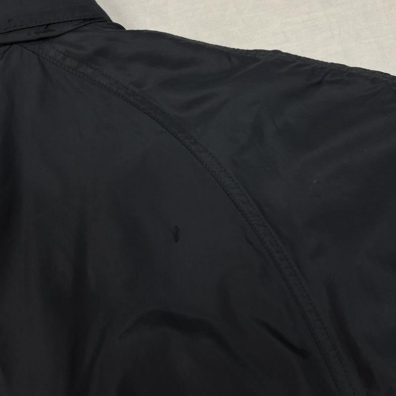 ナイキ NIKE ジャケット、上着 ジャンパー、ブルゾン タイ製 スタンドカラー フード収納 ジップアップ 中綿 ナイロン ジャケット L 黒 / ブラック / black メンズ USED 古着 中古 50148816