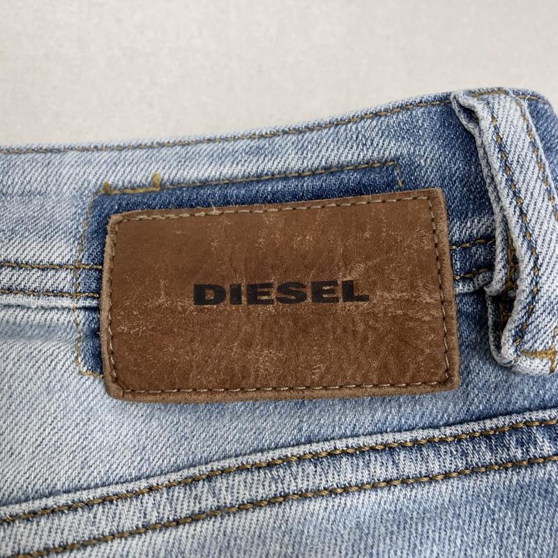 ディーゼル DIESEL パンツ デニム、ジーンズ デニム ジーンズ スキニー SLEENKER SLIM SKINNY ロゴ 刺繍 パッチ 30インチ ロゴ、文字 X 刺繍 インディゴ / インディゴ / Indigo メンズ USED 古着 中古 50149012