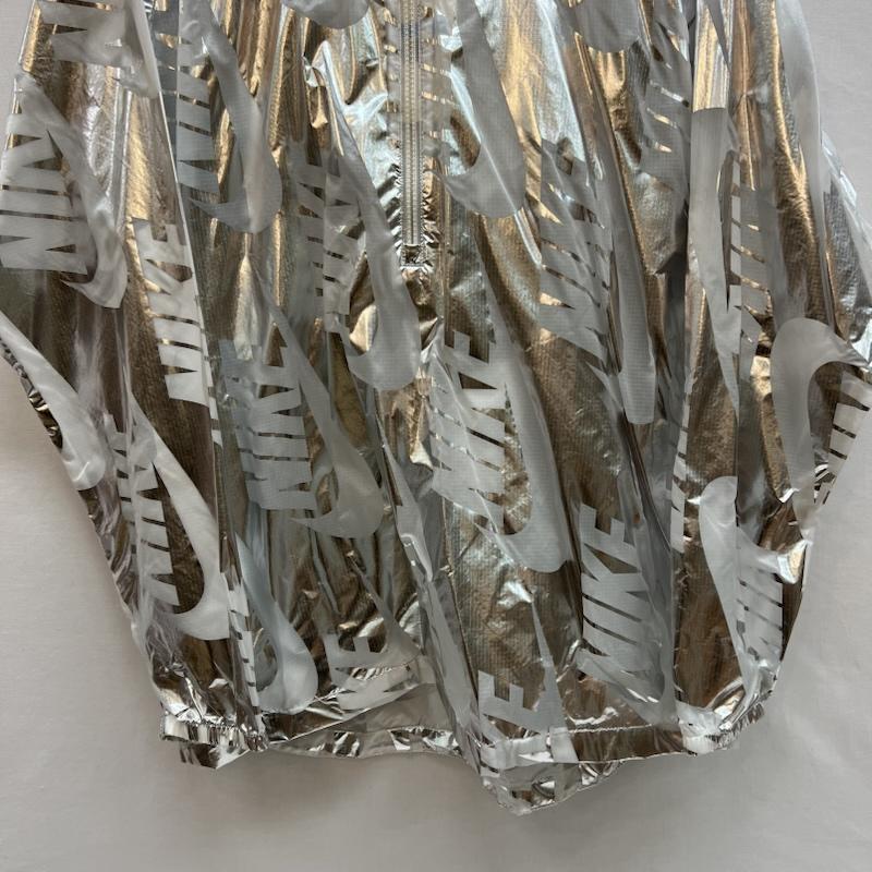 ナイキ NIKE ジャケット、上着 ジャンパー、ブルゾン ロゴ アノラック ウィンドブレーカー NikeLab メタリック M 銀 / シルバー / silver color メンズ USED 古着 中古 50149580