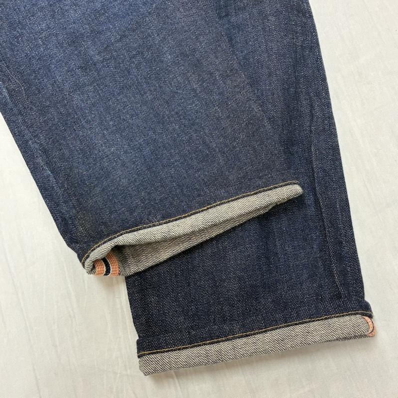 デンハム DENHAM パンツ デニム、ジーンズ JAPAN ARTISAN 390本限定 FORGE RELAXED FIT セルビッチ ボタンフライ デニムパンツ 29インチ ワンポイント X ロゴ、文字 インディゴ / インディゴ / Indigo メンズ USED 古着 中古 50149817