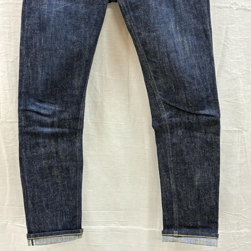 デンハム DENHAM パンツ デニム、ジーンズ JAPAN ARTISAN 650本限定 RAZOR SLIM FIT セルビッチ ボタンフライ デニムパンツ 27インチ ワンポイント X ロゴ、文字 インディゴ / インディゴ / Indigo メンズ USED 古着 中古 50149818