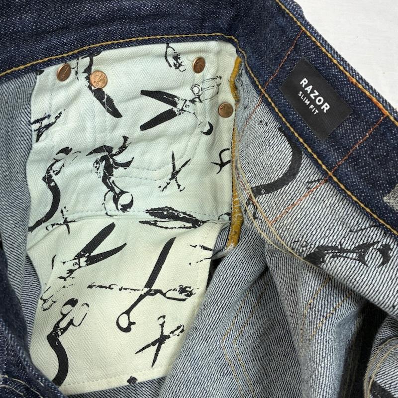 デンハム DENHAM パンツ デニム、ジーンズ JAPAN ARTISAN 650本限定 RAZOR SLIM FIT セルビッチ ボタンフライ デニムパンツ 27インチ ワンポイント X ロゴ、文字 インディゴ / インディゴ / Indigo メンズ USED 古着 中古 50149818
