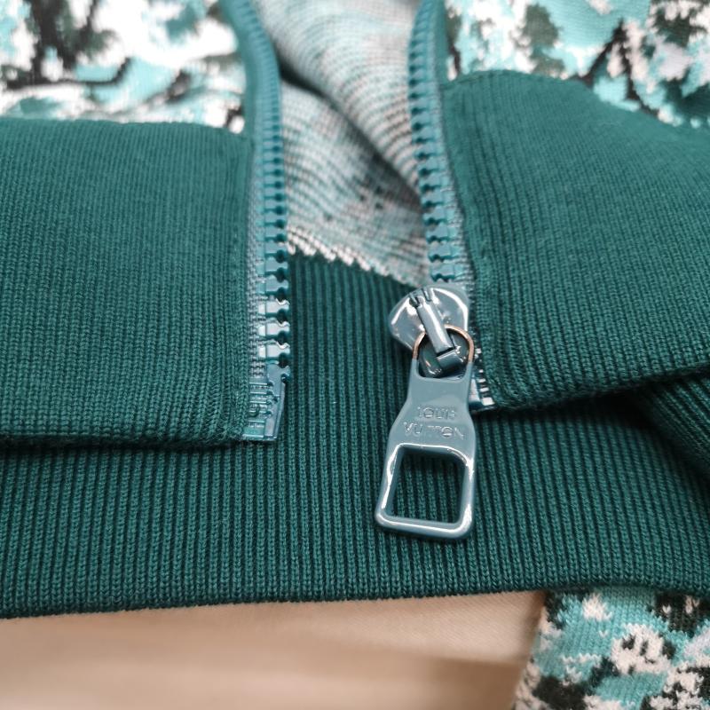 ルイヴィトン LOUIS VUITTON ジャケット、上着 ジャンパー、ブルゾン モノグラム ジップアップ ジャケット RM232M Z34 HPN35W XS 緑 / グリーン / green メンズ USED 古着 中古 50149909