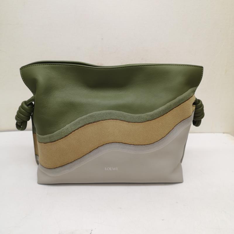 ロエベ LOEWE ショルダーバッグ ショルダーバッグ フラメンコ サープラス 2way クラッチ ショルダー レザー 巾着 バッグ - 灰 / グレー / gray X 緑 / グリーン / green X ベージュ / ベージュ / beige レディース USED 古着 中古 50150013