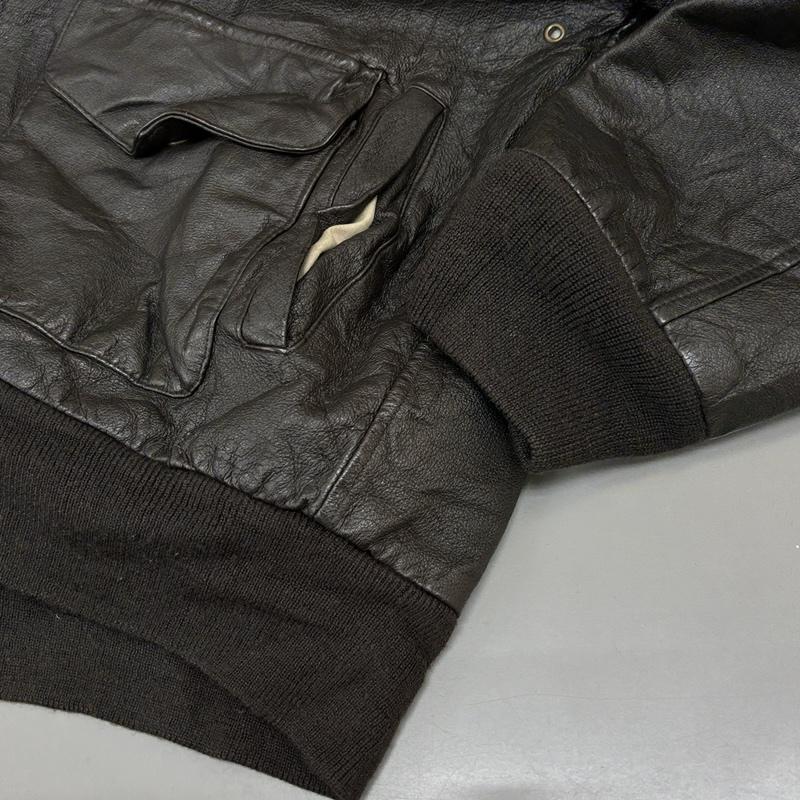 古着 USED ジャケット、上着 レザージャケット AIRBORNE 90年代 ビンテージ A-2 タイプ レザー フライト ジャケット 90s VINTAGE L メンズ USED 古着 中古 50150048