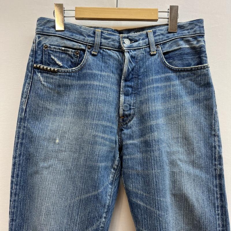 ヒステリックグラマー HYSTERIC GLAMOUR パンツ デニム、ジーンズ ストレート スタッズ デニムパンツ KINKY 02211AP20 30インチ メンズ USED 古着 中古 50150110