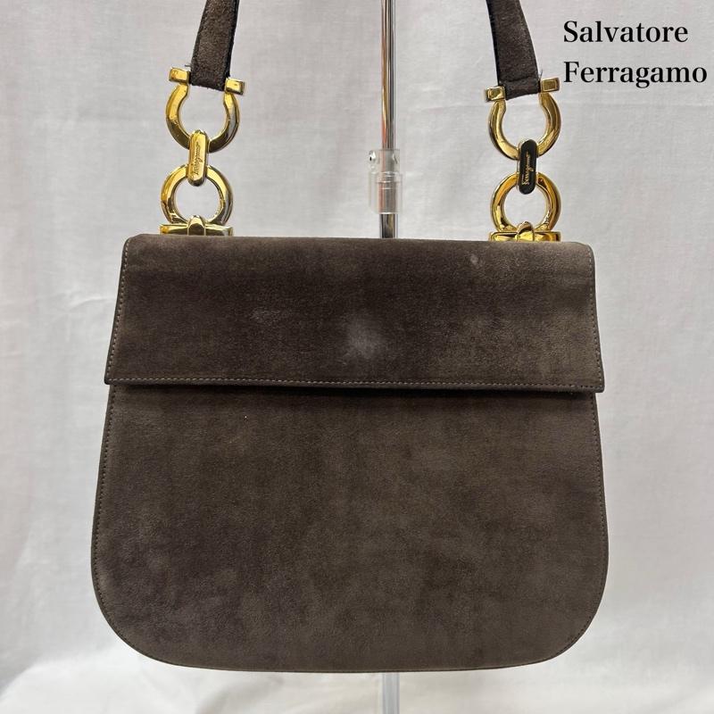サルヴァトーレフェラガモ Salvatore Ferragamo ショルダーバッグ ショルダーバッグ スエードバッグ 斜め掛け クロスボディバッグ ガンチーニ イタリア製 ゴールド金具 - 無地 茶 / ブラウン / brown レディース USED 古着 中古 50150263