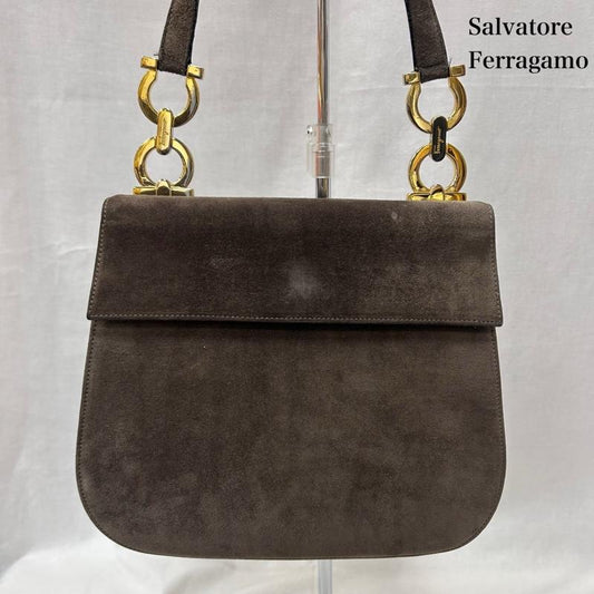 サルヴァトーレフェラガモ Salvatore Ferragamo ショルダーバッグ ショルダーバッグ スエードバッグ 斜め掛け クロスボディバッグ ガンチーニ イタリア製 ゴールド金具 - 無地 茶 / ブラウン / brown レディース USED 古着 中古 50150263