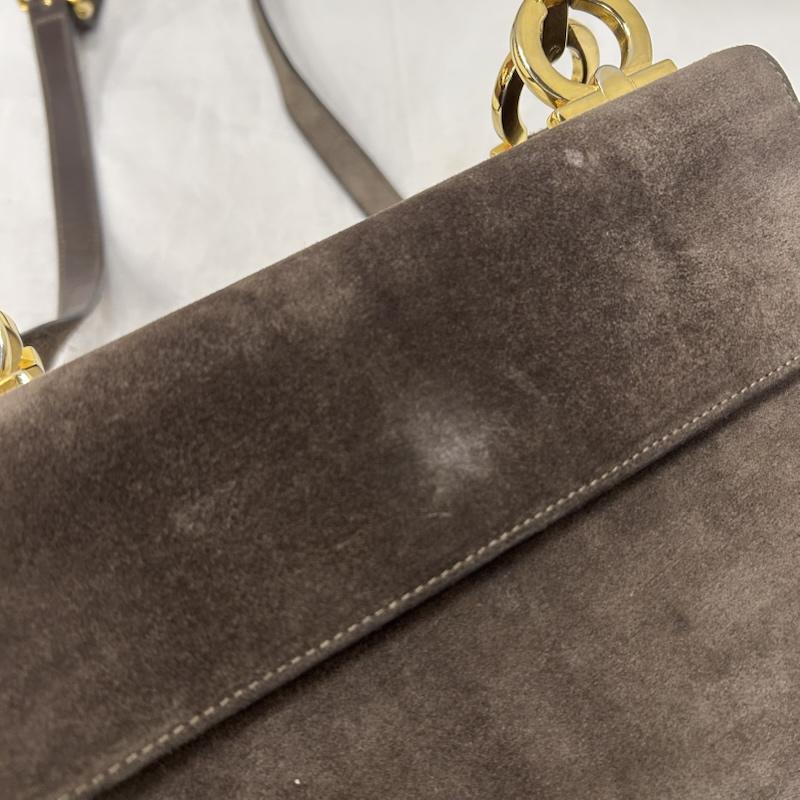 サルヴァトーレフェラガモ Salvatore Ferragamo ショルダーバッグ ショルダーバッグ スエードバッグ 斜め掛け クロスボディバッグ ガンチーニ イタリア製 ゴールド金具 - 無地 茶 / ブラウン / brown レディース USED 古着 中古 50150263