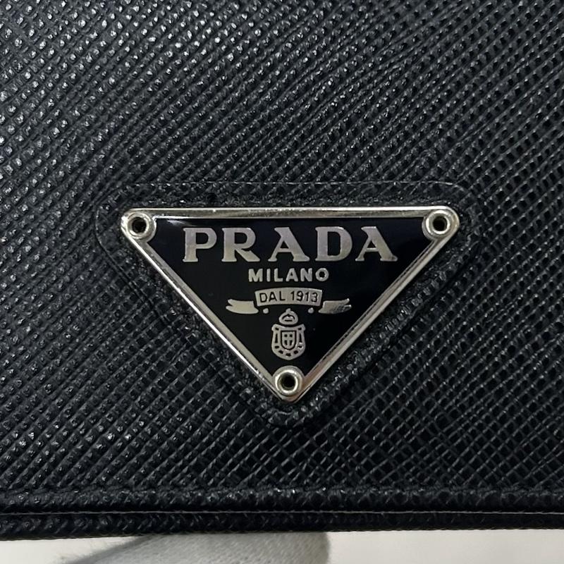 プラダ PRADA カードケース 名刺入れ サフィアーノトライアングルカードケース 二つ折り ブラック - ロゴ、文字 黒 / ブラック / black メンズ USED 古着 中古 50150304