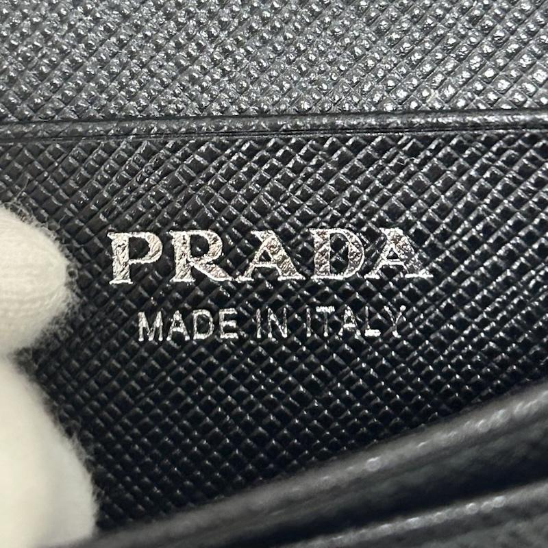 プラダ PRADA カードケース 名刺入れ サフィアーノトライアングルカードケース 二つ折り ブラック - ロゴ、文字 黒 / ブラック / black メンズ USED 古着 中古 50150304